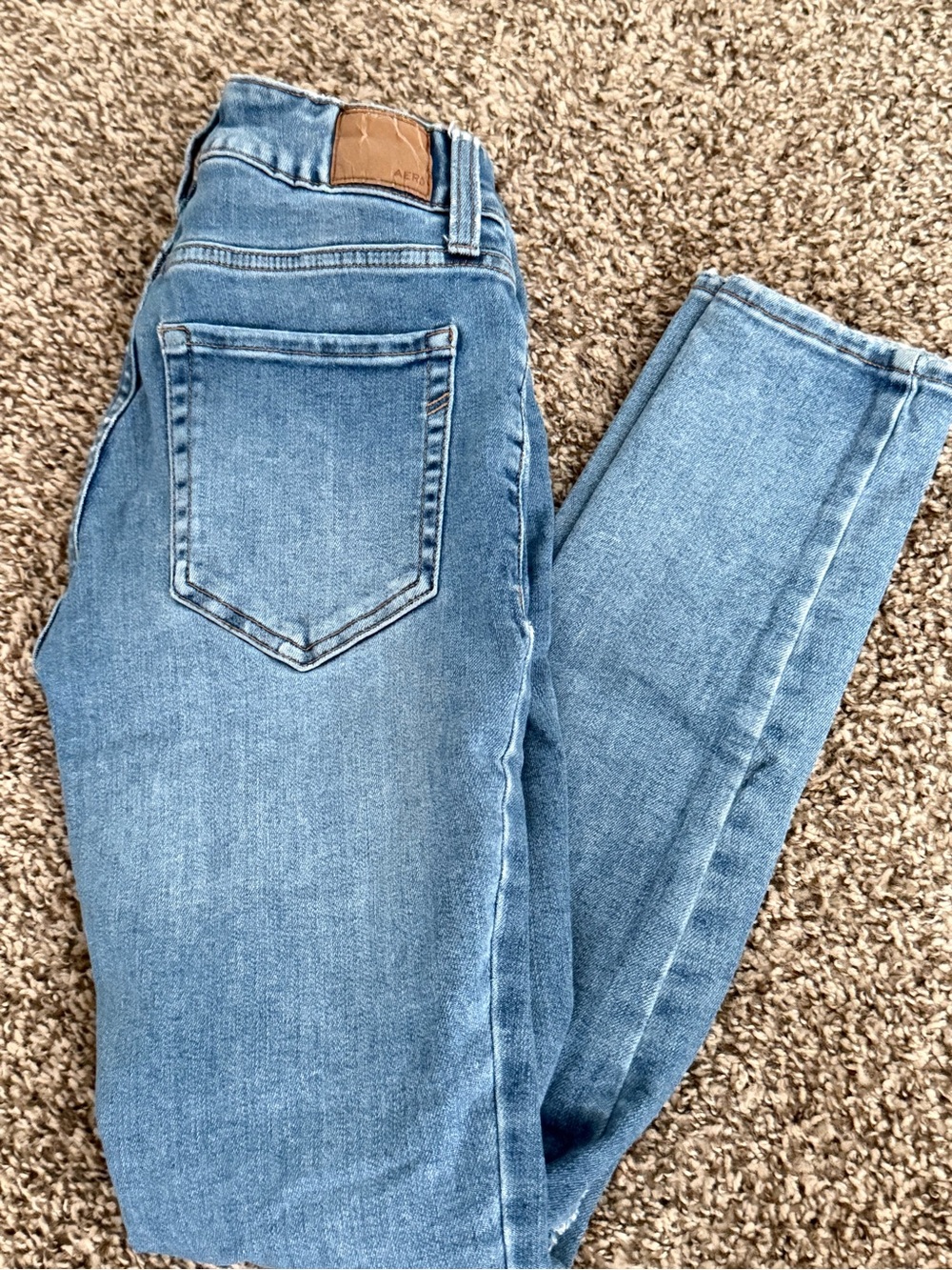 American Eagle Outfitters Light Blue High-Rise Women’s Jeans
